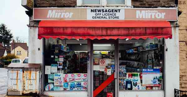 半人形智能家用机器人：带给生活便利和乐趣的未来趋势