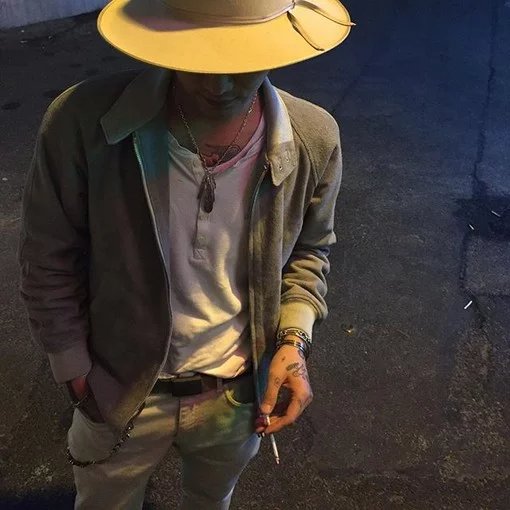 东方宝容贞