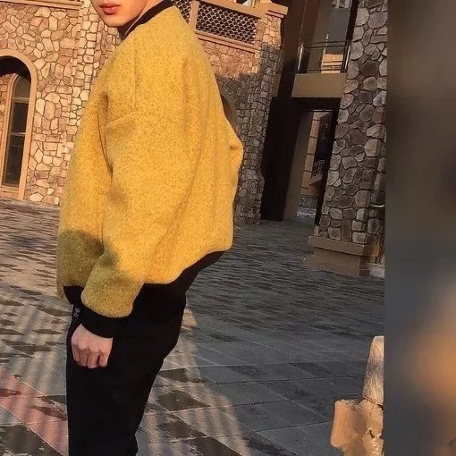 田雅烁莉