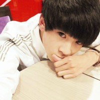 卢莉波斌